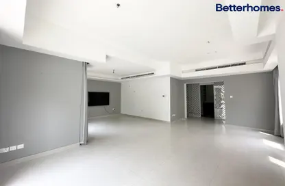 Villa - 3 Bedrooms - 3 Bathrooms for rent in Springs 12 - The Springs - Dubai