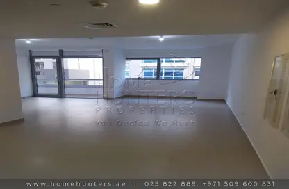 Apartment - 3 Bedrooms - 4 Bathrooms for rent in Rawdhat Abu Dhabi - Abu Dhabi