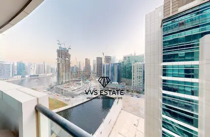 Apartment - 2 Bedrooms - 3 Bathrooms for sale in Bay's Edge - Business Bay - Dubai