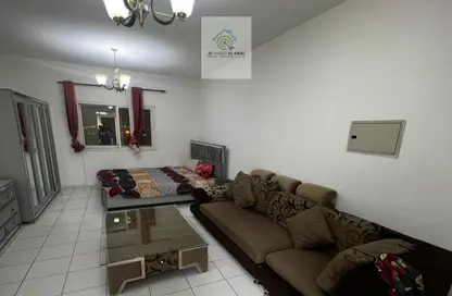 Apartment - 1 Bathroom for rent in Al Taawun - Sharjah