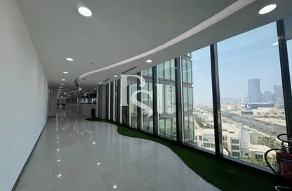 Full Floor - Studio - 1 Bathroom for rent in Tamouh Tower - Marina Square - Al Reem Island - Abu Dhabi