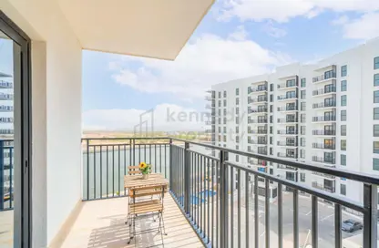 Apartment - 1 Bathroom for rent in Waters Edge - Yas Island - Abu Dhabi