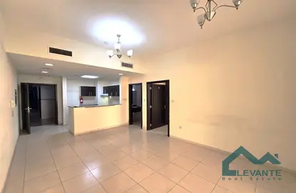 Apartment - 1 Bedroom - 1 Bathroom for sale in Mazaya 25 - Queue Point - Dubai Land - Dubai