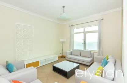 Apartment - 3 Bedrooms - 4 Bathrooms for rent in Al Das - Shoreline Apartments - Palm Jumeirah - Dubai