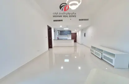 Apartment - 1 Bedroom - 2 Bathrooms for rent in The Gate Residence 2 - Dubai Residence Complex - Dubai