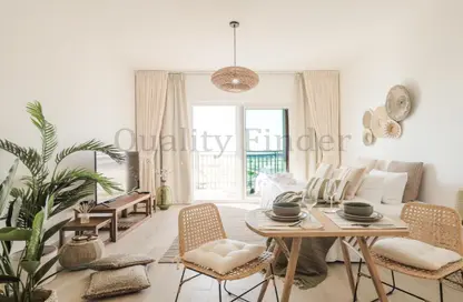 Apartment - 1 Bathroom for rent in Waters Edge - Yas Island - Abu Dhabi