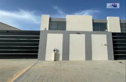 Villa - 5 Bedrooms - 7 Bathrooms for rent in Hoshi - Al Badie - Sharjah