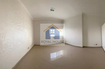 Apartment - 5 Bedrooms - 6 Bathrooms for sale in Al Majaz - Sharjah