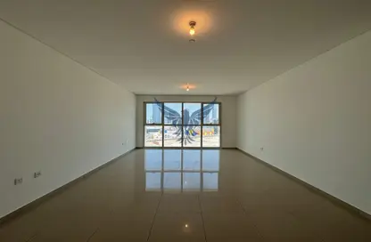 Apartment - 1 Bedroom - 2 Bathrooms for rent in RAK Tower - Marina Square - Al Reem Island - Abu Dhabi