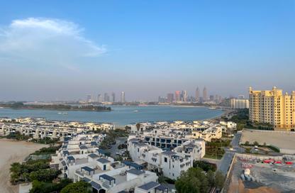 Apartment - 2 Bedrooms - 1 Bathroom for sale in Al Haseer - Shoreline Apartments - Palm Jumeirah - Dubai