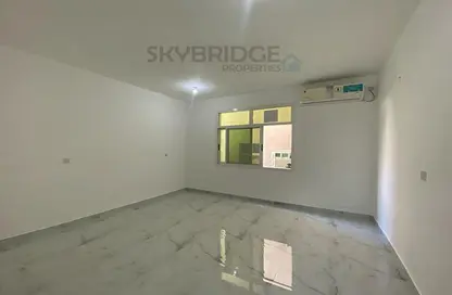 Apartment - 1 Bathroom for rent in Al Mushrif - Abu Dhabi