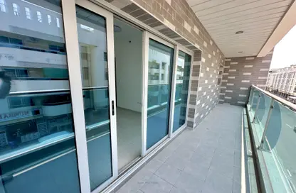 شقة - غرفة نوم - 2 حمامات للايجار في NKH - الكرامة - دبي