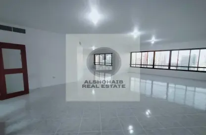 Apartment - 4 Bedrooms - 4 Bathrooms for rent in Tourist Club Area - Abu Dhabi