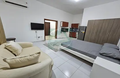 Apartment - 1 Bathroom for rent in Khalifa City A Villas - Khalifa City A - Khalifa City - Abu Dhabi