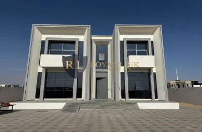 Villa - 5 Bedrooms - 6 Bathrooms for rent in Al Aweer 1 - Al Aweer - Dubai