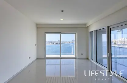 Apartment - 2 Bedrooms - 2 Bathrooms for sale in Grand Bleu Tower 1 - EMAAR Beachfront - Dubai Harbour - Dubai