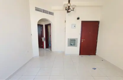 Apartment - 1 Bedroom - 1 Bathroom for rent in Muwaileh Commercial - Sharjah