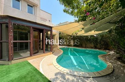 Villa - 6 Bedrooms - 5 Bathrooms for rent in Meadows 7 - Meadows - Dubai