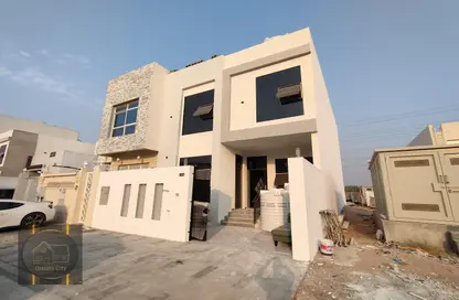 Townhouse - 5 Bedrooms - 7 Bathrooms for sale in Al Yasmeen 1 - Al Yasmeen - Ajman