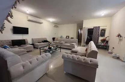 Villa - 2 Bedrooms - 2 Bathrooms for rent in Mohamed Bin Zayed City - Abu Dhabi