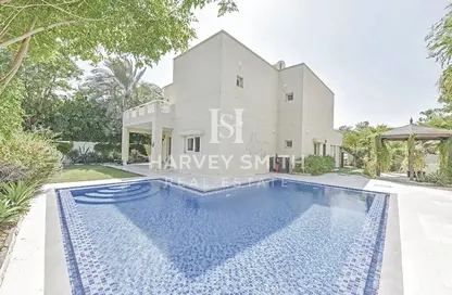 Villa - 4 Bedrooms - 3 Bathrooms for rent in Meadows 7 - Meadows - Dubai