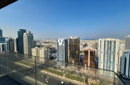 Apartment - 1 Bedroom - 2 Bathrooms for rent in Maze Tower - Sheikh Zayed Road - Dubai