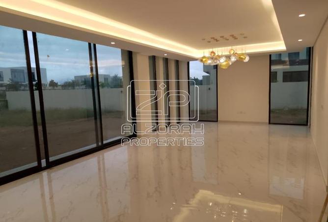 Villa - 3 Bedrooms - 5 Bathrooms for sale in Golf Community - Al Zorah - Ajman