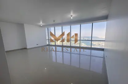 Apartment - 2 Bedrooms - 3 Bathrooms for rent in Etihad Tower 2 - Etihad Towers - Corniche Road - Abu Dhabi