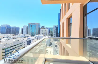 Apartment - 3 Bedrooms - 4 Bathrooms for rent in United Square - Al Khalidiya - Abu Dhabi