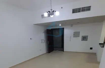 Apartment - 3 Bedrooms - 3 Bathrooms for rent in Ajman Corniche Residences - Ajman Corniche Road - Ajman