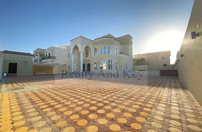 Villa - 7 Bedrooms for rent in Mohamed Bin Zayed City - Abu Dhabi