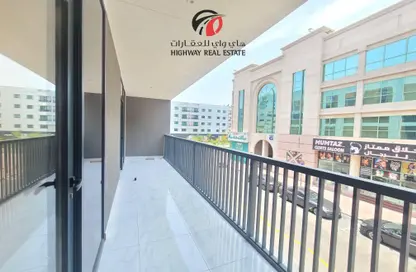 Apartment - 2 Bedrooms - 3 Bathrooms for rent in Amna House - Al Garhoud - Dubai