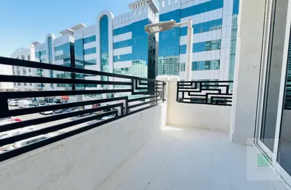 Apartment - 1 Bedroom - 2 Bathrooms for rent in Al Najda Street - Abu Dhabi