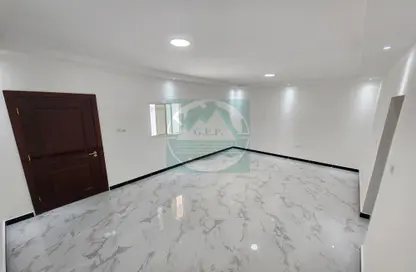 Apartment - Studio - 1 Bathroom for rent in Shakhbout City - Abu Dhabi