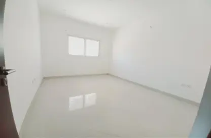 Apartment - 1 Bedroom - 1 Bathroom for rent in Al Qulaya'ah - Al Sharq - Sharjah