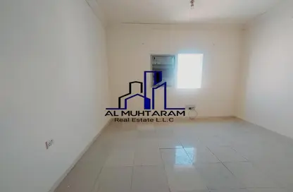 Apartment - 1 Bathroom for rent in Muwailih Building - Muwaileh - Sharjah