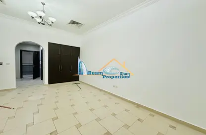 Apartment - 1 Bathroom for rent in Al Warsan 4 - Al Warsan - Dubai