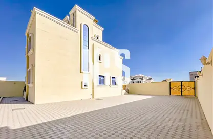 Villa - 5 Bedrooms - 5 Bathrooms for sale in Madinat Al Riyad - Abu Dhabi