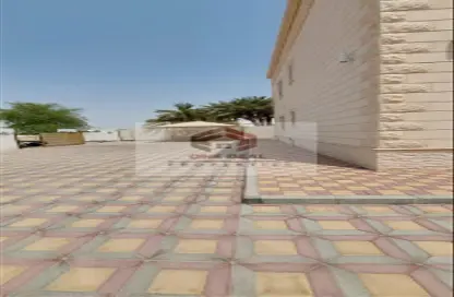 Duplex - 5 Bedrooms - 7+ Bathrooms for rent in Zakher - Al Ain