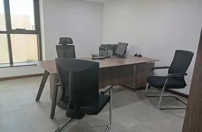 Co-working space - Studio - 2 Bathrooms for rent in Clock Tower Offices - Al Musalla - Al Gharb - Sharjah