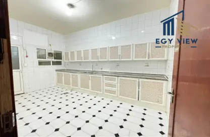 Apartment - 1 Bedroom - 1 Bathroom for rent in Al Qubaisat - Al Mushrif - Abu Dhabi