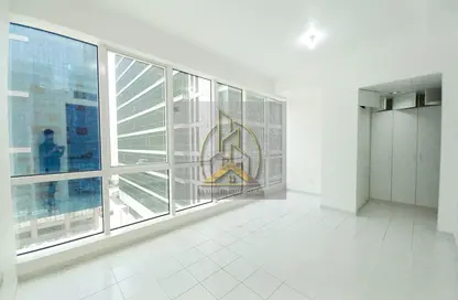 Duplex - 2 Bedrooms - 4 Bathrooms for rent in Airport Road - Abu Dhabi