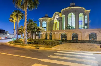 Villa - 5 Bedrooms - 7 Bathrooms for sale in Pearl Jumeirah Villas - Pearl Jumeirah - Jumeirah - Dubai