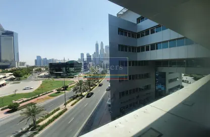 Office Space - Studio - 2 Bathrooms for rent in Gateway Building - Dubai Media City - Dubai