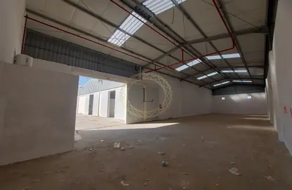 Warehouse - Studio - 1 Bathroom for rent in Wadi AL AIN 1 - Al Noud - Al Ain