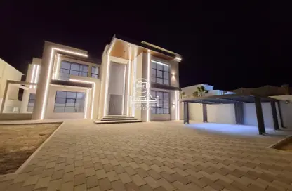 Villa - 6 Bedrooms - 7+ Bathrooms for rent in Madinat Al Riyad - Abu Dhabi