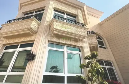 Villa - 6 Bedrooms - 7 Bathrooms for sale in Khalifa City A - Khalifa City - Abu Dhabi