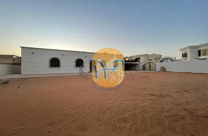 Villa - 2 Bedrooms - 4 Bathrooms for rent in Al Dhait South - Al Dhait - Ras Al Khaimah