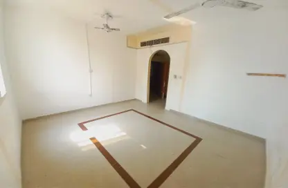 Apartment - 2 Bedrooms - 1 Bathroom for rent in Al Nabba - Sharjah