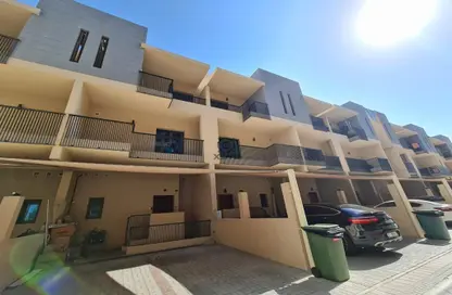 Villa - 5 Bedrooms - 4 Bathrooms for rent in Westar Casablanca - Jumeirah Village Circle - Dubai